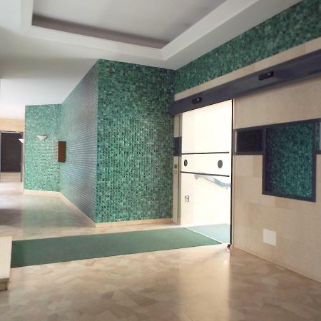 Lacaralele Apartment Milano Ngoại thất bức ảnh
