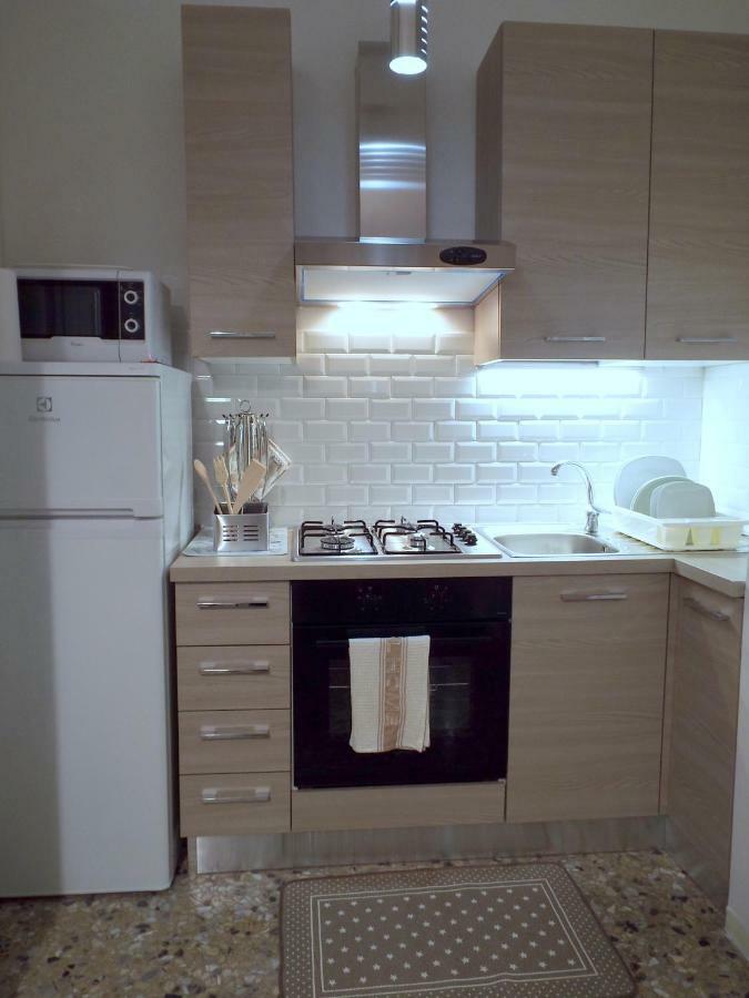 Lacaralele Apartment Milano Ngoại thất bức ảnh