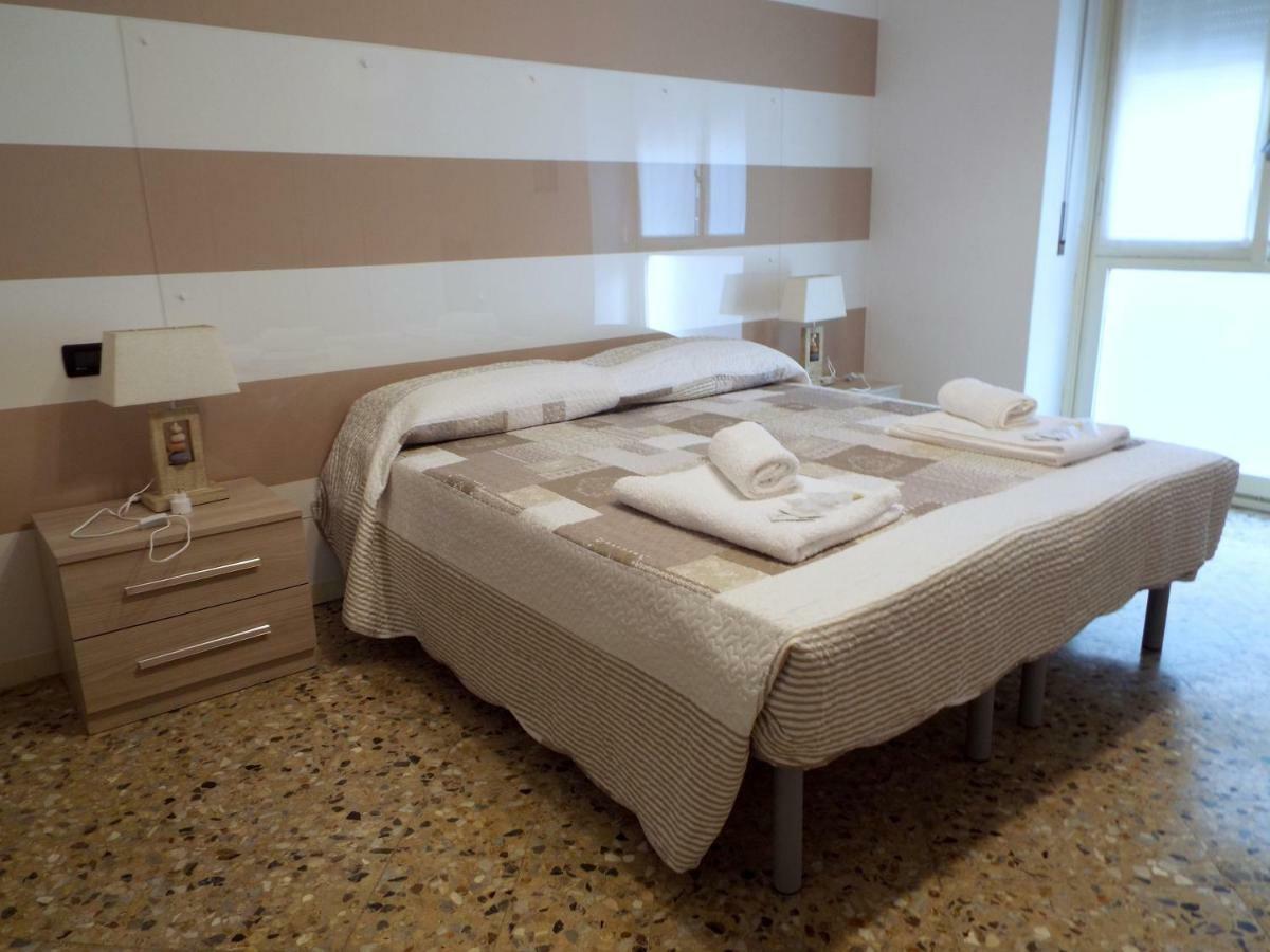 Lacaralele Apartment Milano Ngoại thất bức ảnh